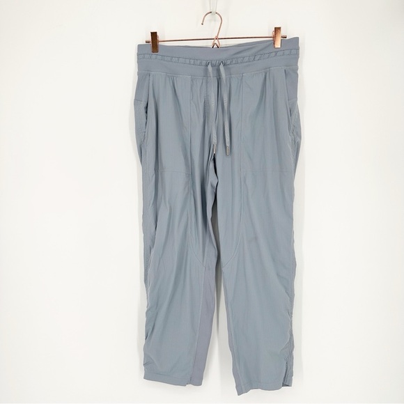 Lululemon Chambray Dance Studio Crop *25" - Picture 2 of 8
